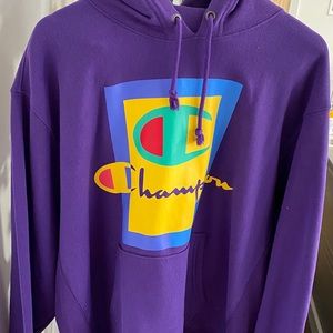 NWT: AUTHENTIC CHAMPION SWEATSHIRT
